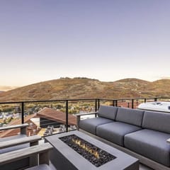 Park City King’s Crown Summit Retreat (Ski-In Ski-Out)