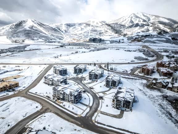 Deer Valley Mayflower Lakeside 202