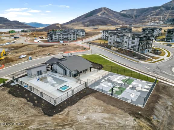 Deer Valley Mayflower Lakeside 202